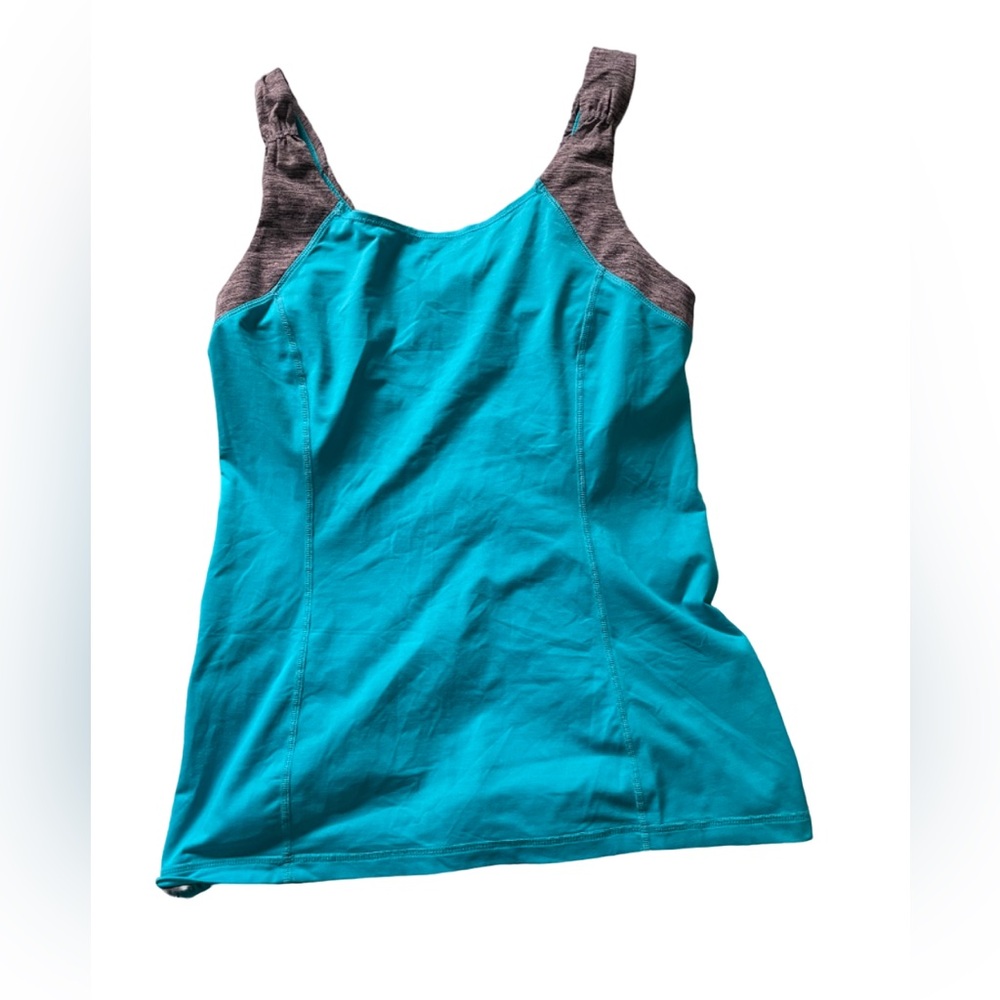 Lululemon vintage woman’s  tank top size 8 aqua
